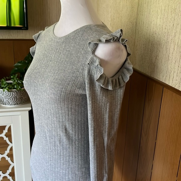 WHITE HOUSE BLACK MARKET Light Gray Women’s Tops Size Small - Picture 4 of 11